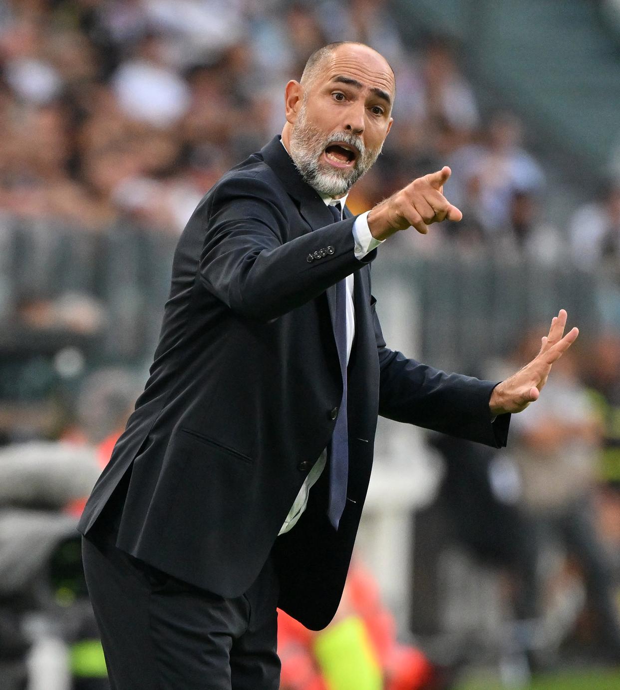 关于尤文图斯国际比赛日远射贴柱；志在德国杯名次提升；压力陡增；球队文化再被提及的信息