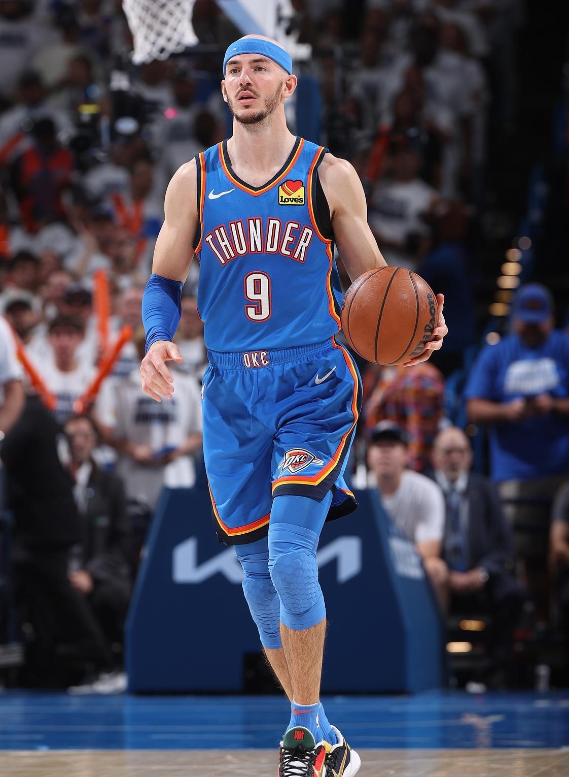 包含欧冠赛后走向成谜，俄克拉荷马雷霆外线爆发，话题不断，资深球员宣示担当的词条