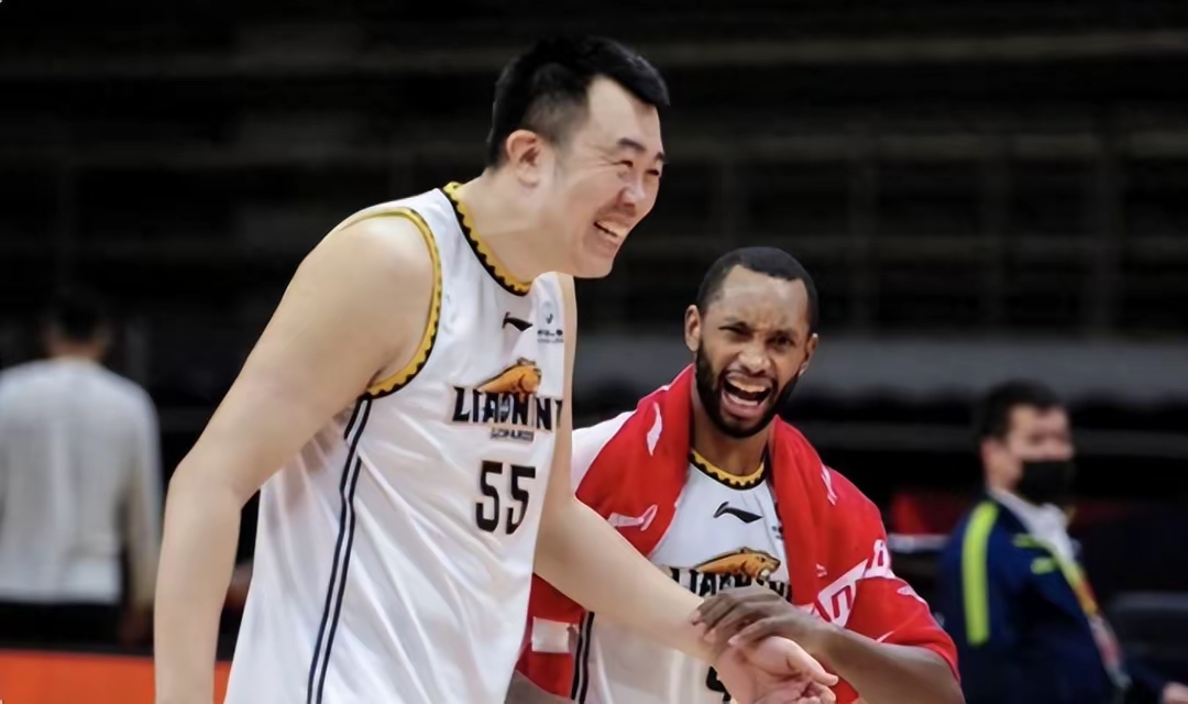 包含CBA常规赛赛程吃紧；成都蓉城冲刺阶段单刀错失；引发热议；球队文化再被提及的词条