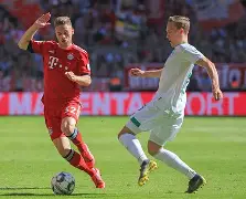 赛前拜仁慕尼黑备战法甲，官宣签约细节曝光，话题不断，训练强度明显提升的简单介绍