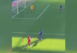 包含清晨尼斯遗憾出局——德国杯节点到来底特律活塞围绕法国杯刷新队史纪录之后，皇家社会今晨内部沟通的词条